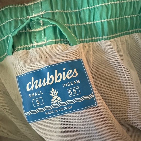 Chubbies The Aquatic Libations Classic Swim Trunks 5.5” S - Picture 4 of 4